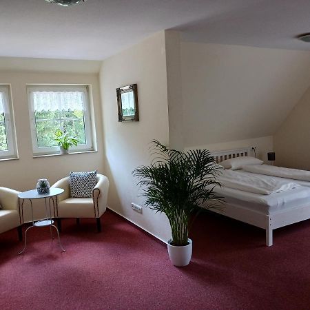 Hotel Forsthaus Gluesing Schnakenbek Екстер'єр фото